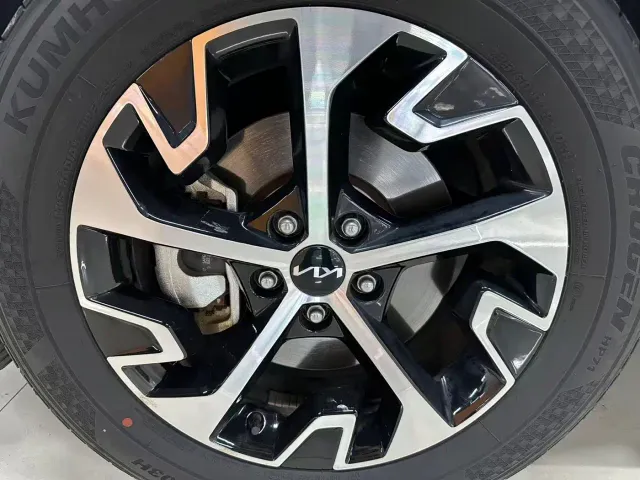 Kia Sportage — Фото автомобиля 16