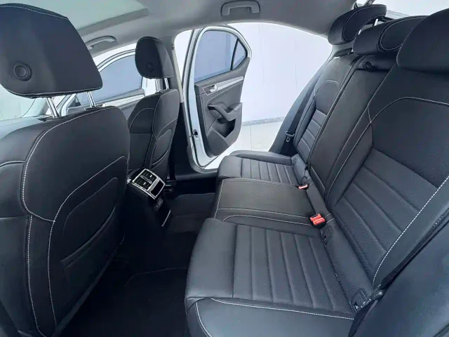 Skoda Superb — Фото автомобиля 14