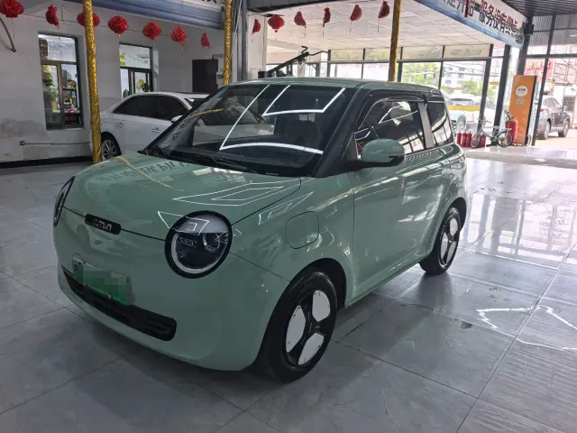 Фотография автомобиля — Changan Lumin