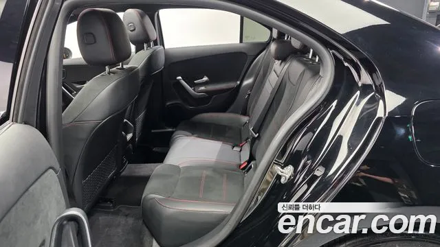 Mercedes-Benz A-Class — Фото автомобиля 25