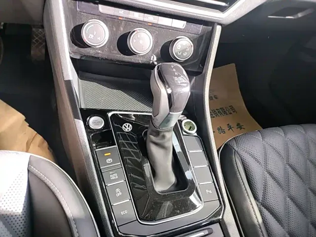 Volkswagen Sagitar — Фото автомобиля 13