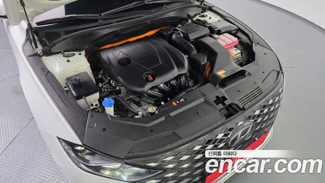 Hyundai Grandeur (New) Hybrid — Фото автомобиля 9