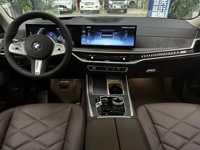 BMW X5 — Фото автомобиля 6