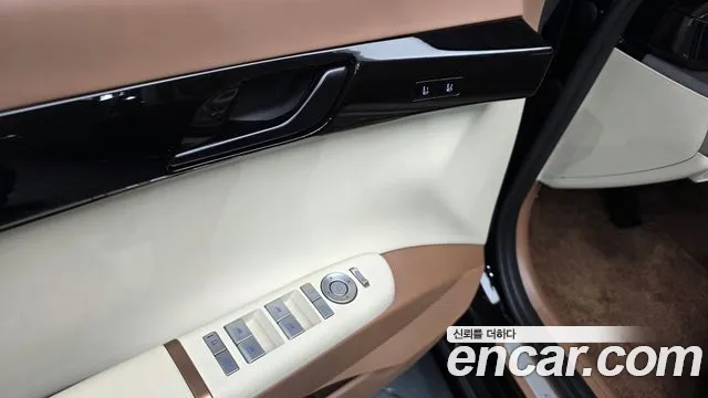 Hyundai Grandeur GN7 — Фото автомобиля 27