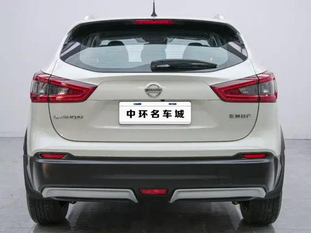 Nissan Qashqai — Фото автомобиля 16