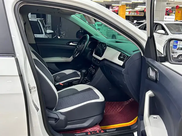 Volkswagen Tharu — Фото автомобиля 12