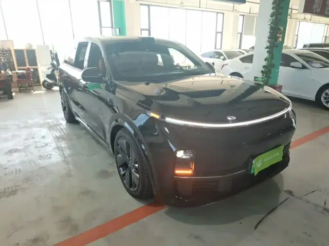 Li Auto L9 — Фото автомобиля 3