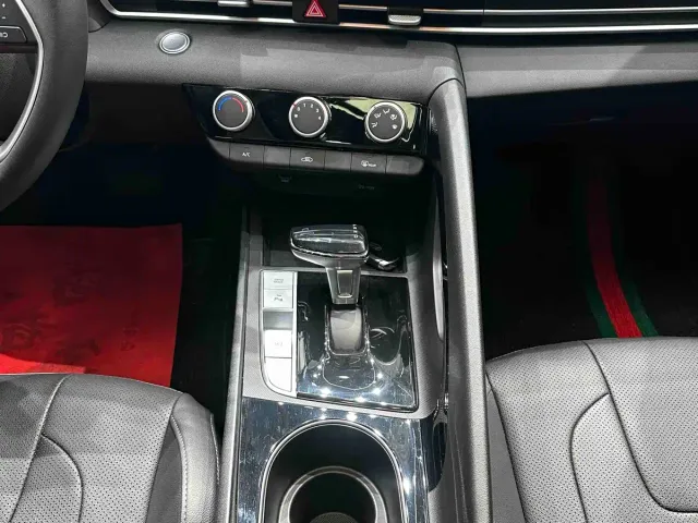 Hyundai Elantra — Фото автомобиля 11