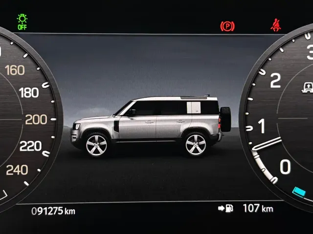 Land Rover Defender — Фото автомобиля 18