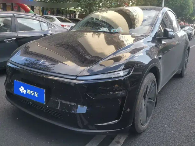 Фотография автомобиля — Tesla Model Y