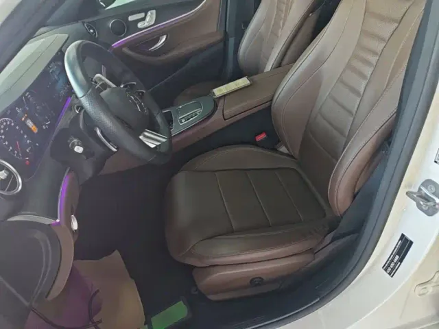 Mercedes-Benz E-Class — Фото автомобиля 14