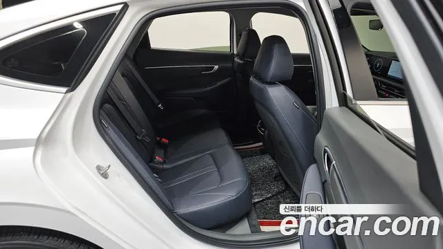 Hyundai Sonata — Фото автомобиля 10