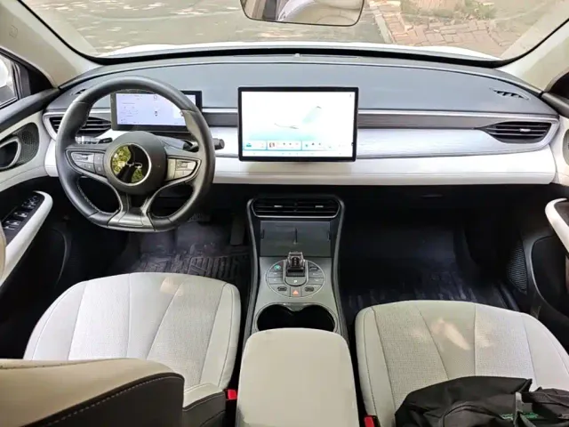 BYD Seal 05 DM-i — Фото автомобиля 5