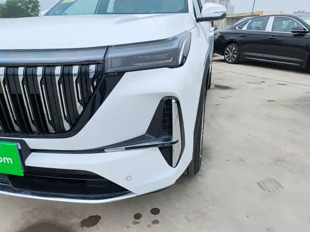 Geely Boyue L — Фото автомобиля 23