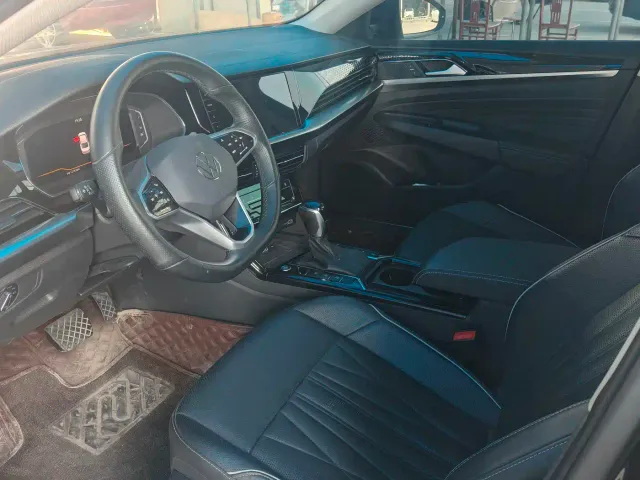Volkswagen Passat — Фото автомобиля 4