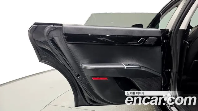 Hyundai Grandeur GN7 — Фото автомобиля 14