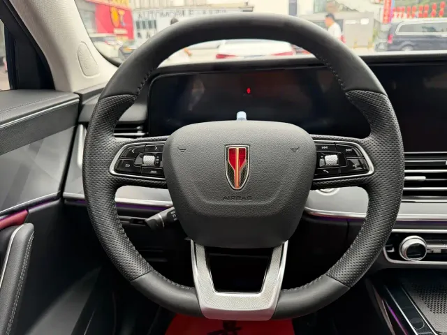 Hongqi HS5 — Фото автомобиля 8