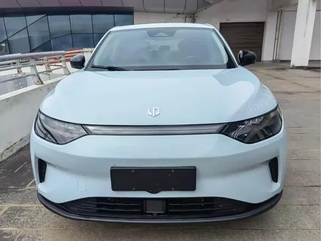 Leapmotor C11 — Фото автомобиля 2