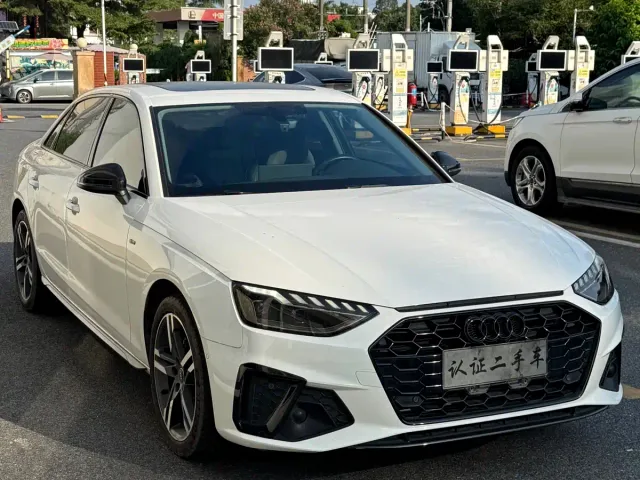 Audi A4L — Фото автомобиля 3
