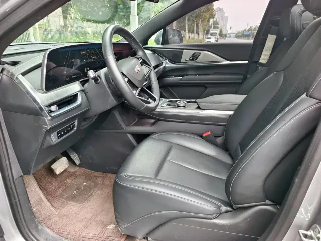 Cadillac XT5 — Фото автомобиля 5