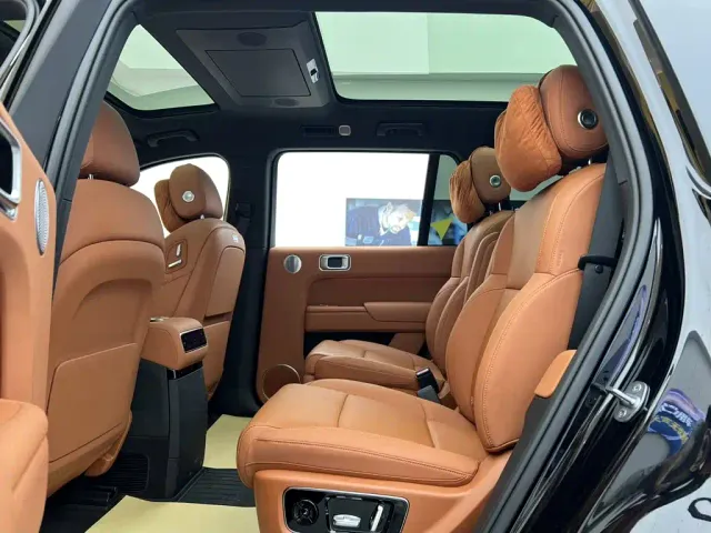 Li Auto L9 — Фото автомобиля 21