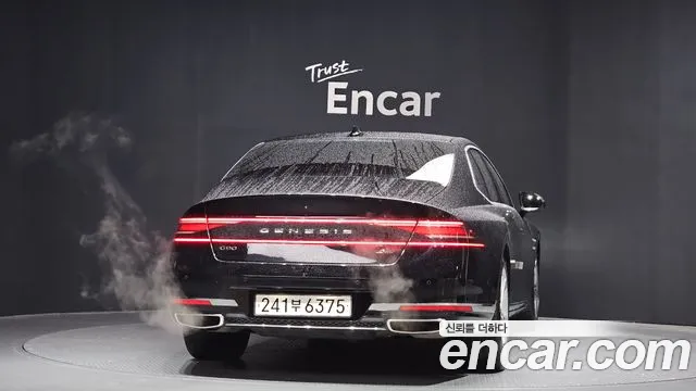 Genesis G90 Бензин 3.5 турбо AWD — Фото автомобиля 4