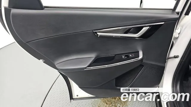 Kia EV6 — Фото автомобиля 17