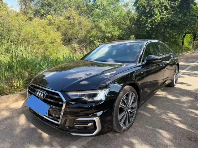 Фотография автомобиля — Audi A6L