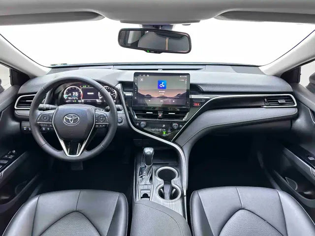 Toyota Camry — Фото автомобиля 9