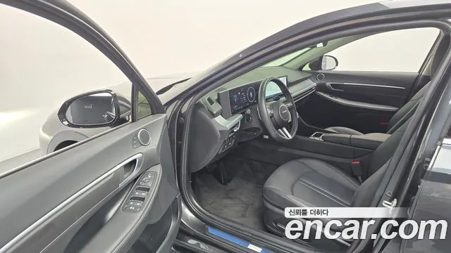 Hyundai Sonata — Фото автомобиля 15