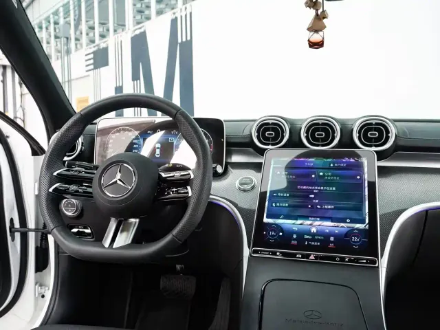 Mercedes-Benz C-Class — Фото автомобиля 16