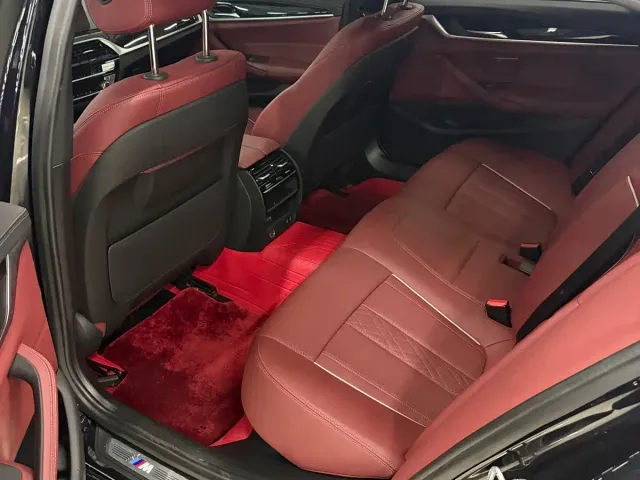 BMW 5 Series — Фото автомобиля 5