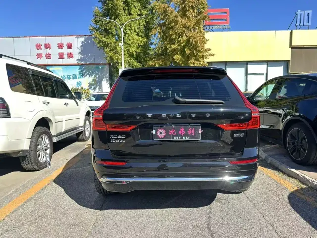 Volvo XC60 — Фото автомобиля 19