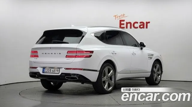 Genesis GV80 — Фото автомобиля 2