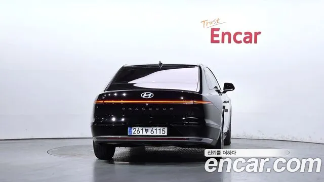 Hyundai Grandeur — Фото автомобиля 2