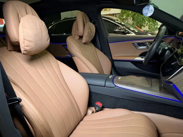 Mercedes-Benz E-Class — Фото автомобиля 13