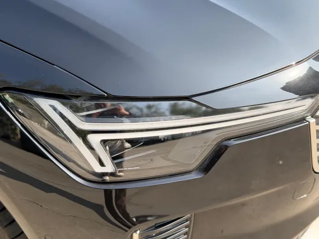 Volvo S90 — Фото автомобиля 4