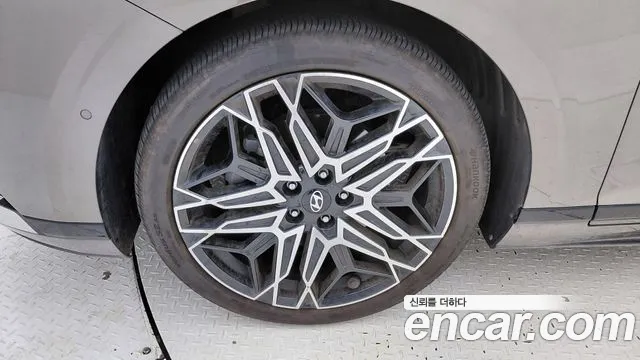 Hyundai Grandeur GN7 — Фото автомобиля 5