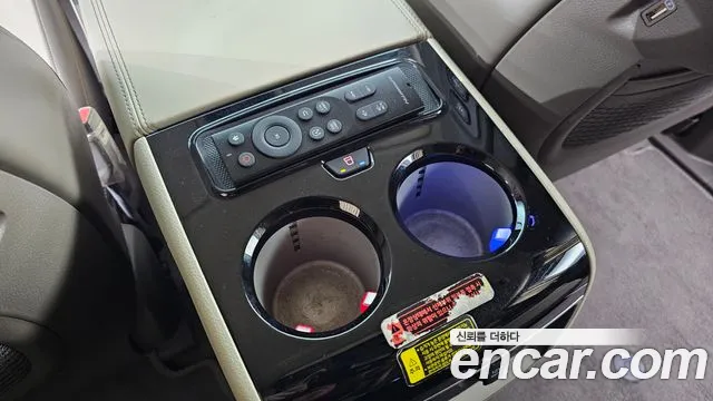 Kia Canival Carnival 4 поколение Дизель 7 мест Hi-Limousine — Фото автомобиля 30