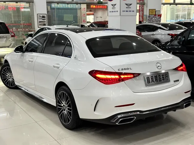 Mercedes-Benz C-Class — Фото автомобиля 3