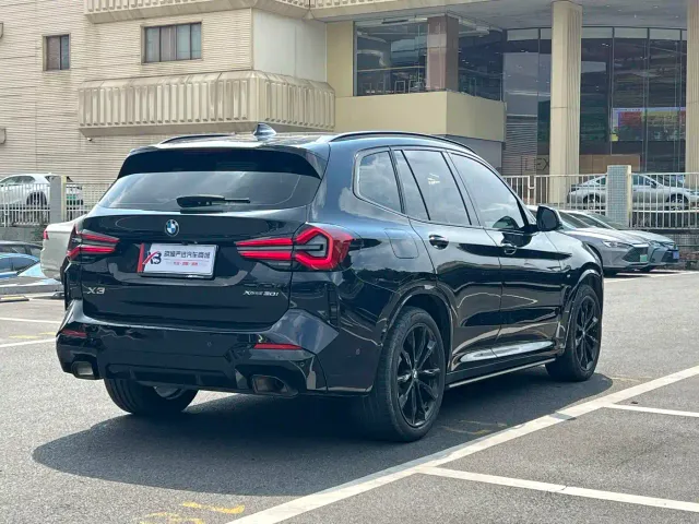 BMW X3 — Фото автомобиля 4
