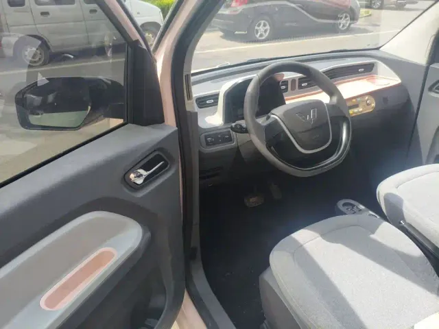Wuling Hongguang Mini EV — Фото автомобиля 15