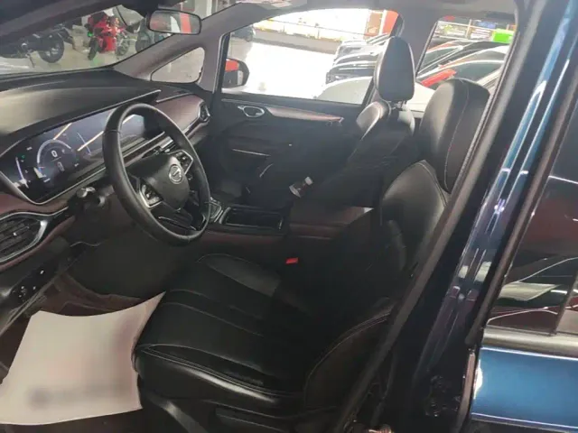 GAC Trumpchi M6 — Фото автомобиля 14