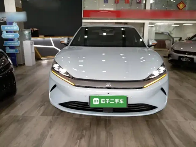 BYD Qin L — Фото автомобиля 2