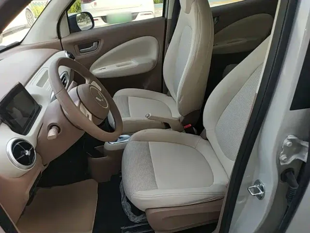 Wuling Hongguang Mini EV — Фото автомобиля 14