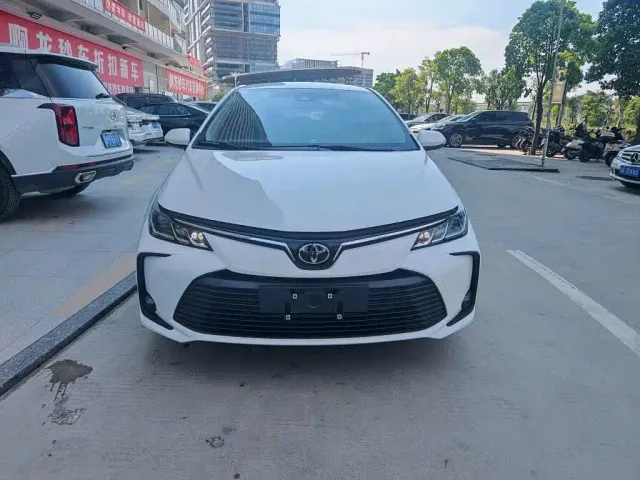 Toyota Corolla — Фото автомобиля 2