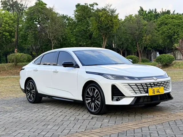 Changan Eado — Фото автомобиля 2