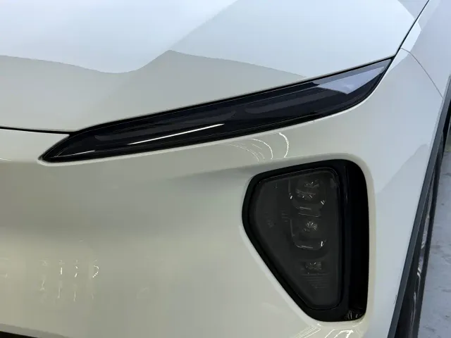 Nio ES6 — Фото автомобиля 21