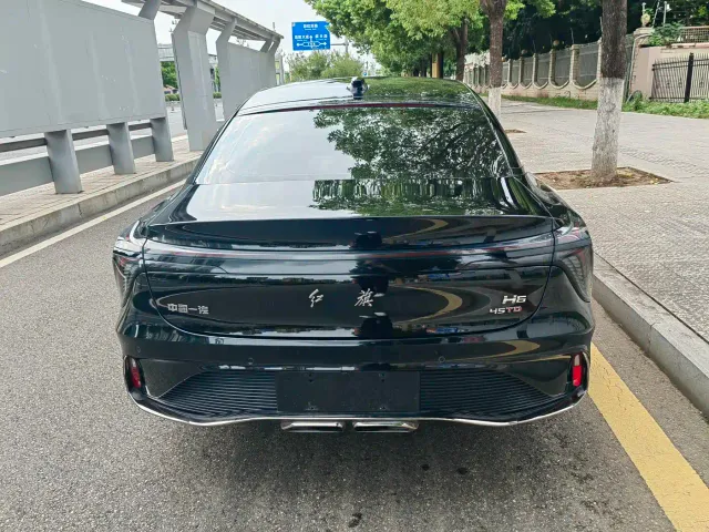Hongqi H6 — Фото автомобиля 4