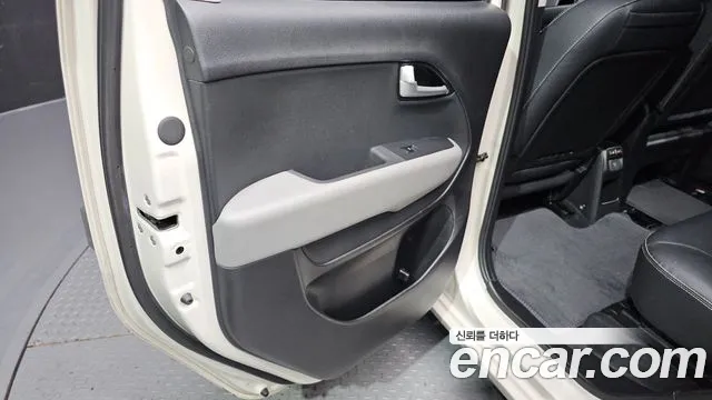 Kia RAY Новый Kia Ray Signature — Фото автомобиля 24